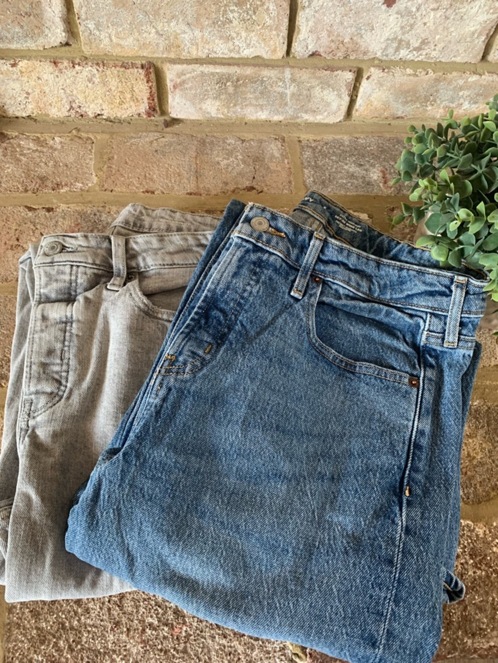 Old Navy | BUNDLE | High Waisted Jeans in Blue and Gray | 6
